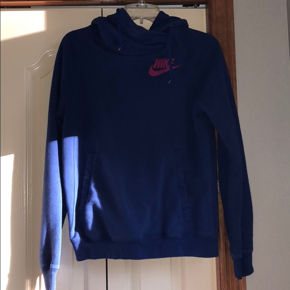 Nike sweatshirt